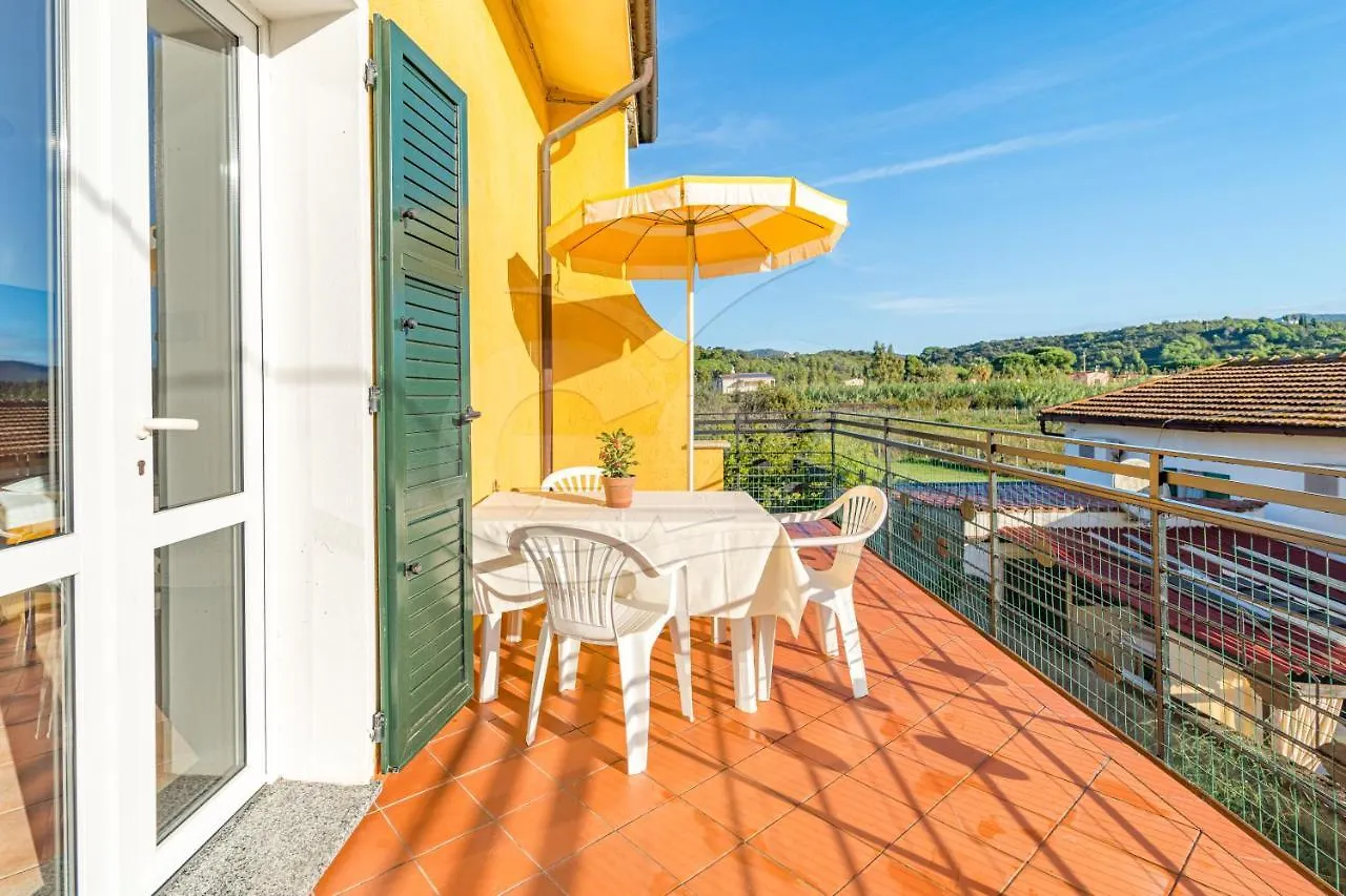 Residence Gli Olmi - Goelba マリーナ・ディ・カンポ 0*,  イタリア